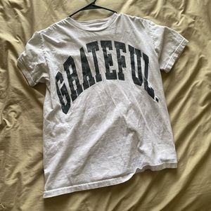 White Grateful Dead tee shirt